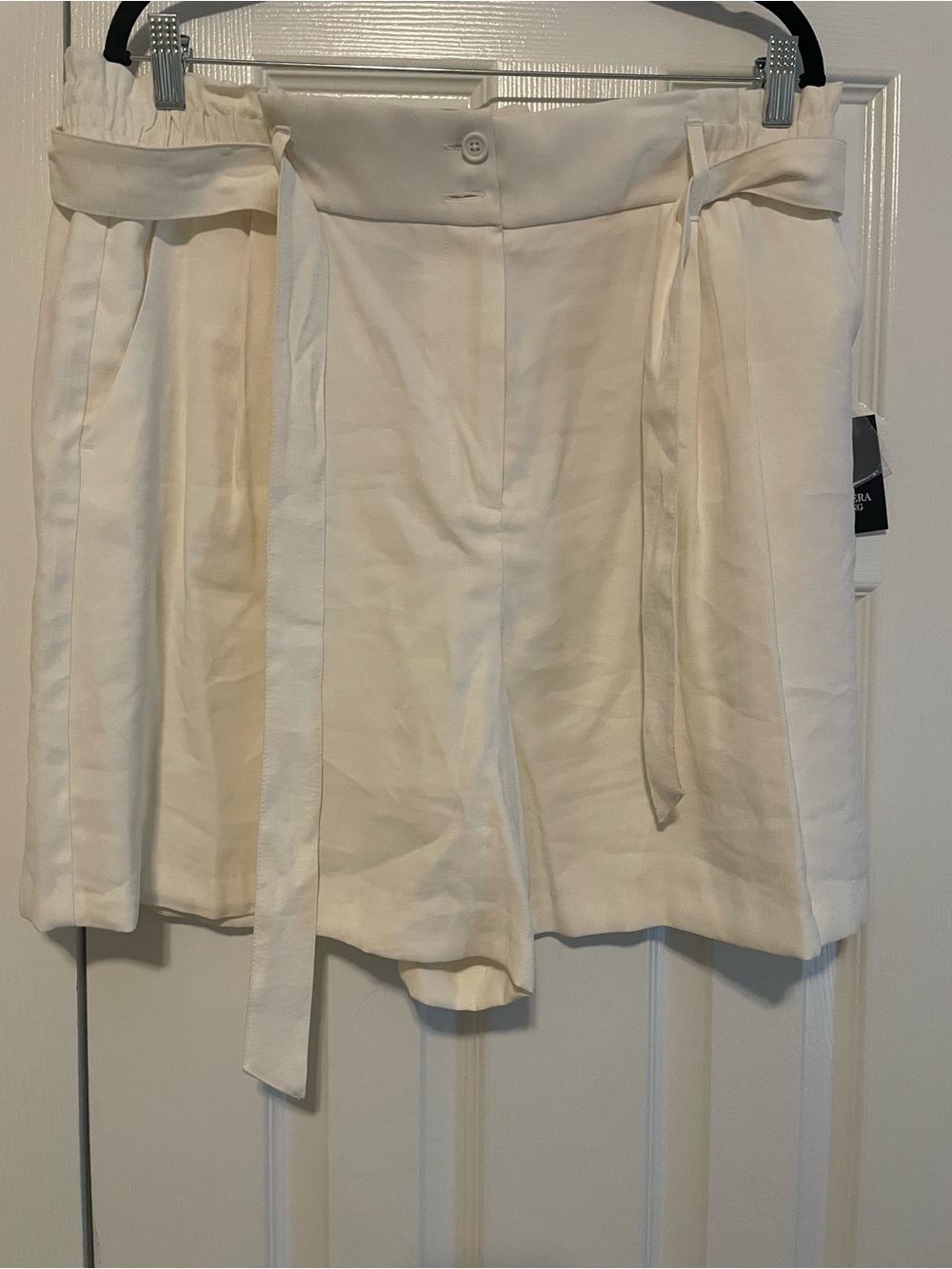 Simply Vera Vera Wang Cream High-Waist Paperbag Shorts with Tie